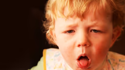 കുഞ്ഞുങ്ങളിലെ ചുമ; അമ്മമാർ അറിഞ്ഞിരിക്കേണ്ട ചില കാര്യങ്ങൾ