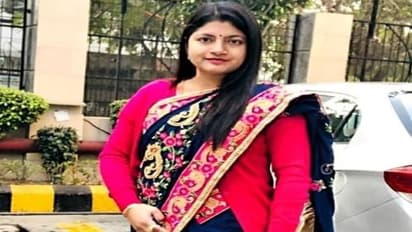 సిబిఐ దాడులు: మైనింగ్ మాఫియాతో లింక్స్, ఎవరీ చంద్రకళ?