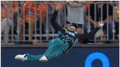 അതേ, ഇത് നൂറ്റാണ്ടിലെ ക്യാച്ച് ആകേണ്ട പറക്കലായിരുന്നു; വീഡിയോ