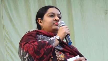 நியாயமான தீர்ப்பு ...இனி தாண்டா ஆட்டம் இருக்கு ...!!அட்ராசிட்டி ஃபார்முக்கு வந்த ஜெ .தீபா