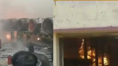 ரயில்வே பணிமனையில் பயங்கர தீ விபத்து... அதிஷ்டவசமாக உயிர் தப்பிய ஊழியர்கள்..!