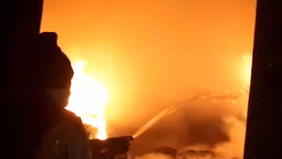 Fire breaks out at chemical godown near Kolkata's Howrah bridge