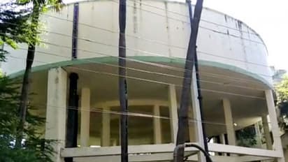 குடிநீர் தொட்டியில் அழுகிய நிலையில் ஆண் சடலம்..! பொதுமக்கள் அதிர்ச்சி..!!