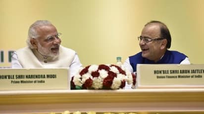 मोदी सरकार अगले महीने आपके लिए खोलेगी रियायतों का पिटारा, बचाएगी आपका पैसा