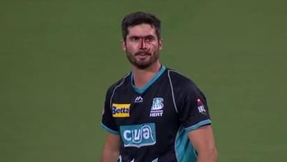 ತಪ್ಪಿದ ಕ್ಯಾಚ್..ಮುಖವೆಲ್ಲ ರಕ್ತ.. ಆಸ್ಟ್ರೇಲಿಯಾ ಆಲ್ರೌಂಡರ್ಗೆ ಏನಾಯ್ತು?