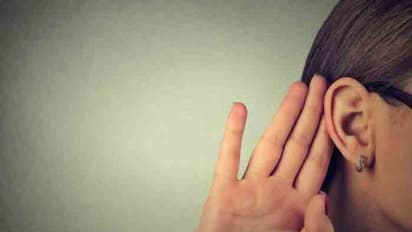 ఇలాంటి జబ్బు కూడా ఉంటుందా: ఆమెకు మగవారి మాటలు వినపడవట