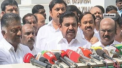 కమల్, రజనీకాంత్ అజ్ఞానులు, కాళ్లపై పడి సీఎం అయ్యారంటూ..: పళనిస్వామి సంచలన వ్యాఖ్యలు