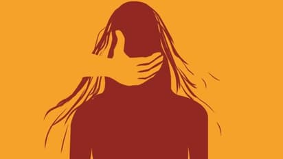 പ്രായപൂർത്തിയാകാത്ത പെൺകുട്ടിയെ പീഡിപ്പിച്ചു; ഇന്ത്യക്കാരന് സിംഗപ്പൂരിൽ 13 വര്‍ഷം തടവും 12 ചൂരലടിയും