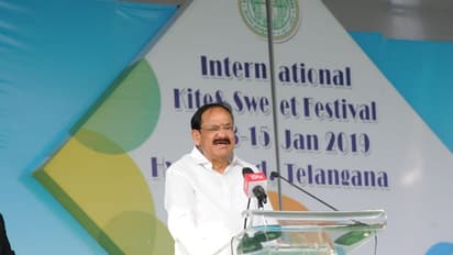 సికింద్రాబాద్ పరేడ్ గ్రౌండ్స్ లో వెంకయ్య చేతుల మీదుగా కైట్ ఫెస్టివల్ (ఫొటోలు)