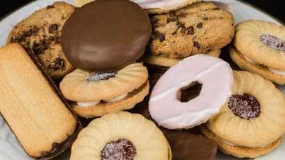 Cream Biscuits : கிரீம் பிஸ்கட் சாப்பிடுகிறீர்களா? அப்படி கண்டிப்பாக இதை தெரிஞ்சுக்கோங்க..!!