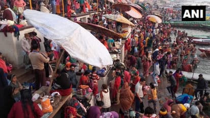 ಕುಂಭಮೇಳ: ಭಕ್ತರ ಪುಣ್ಯಸ್ನಾನ ಕಂಡು ಗಡಗಡ ನಡುಗಿದ ಚಳಿ!
