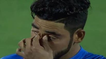 అడిలైడ్ వన్డేలో హైరదబాదీ బౌలర్ చెత్త రికార్డు