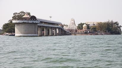 ಕೊರೋನಾ ಭೀತಿ: ಕೂಡಲಸಂಗಮದ ಸಂಗಮೇಶ್ವರ ದೇವಸ್ಥಾನಕ್ಕೆ ಬೀಗ!