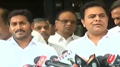 దోస్తీకి రెడీ: కేటీఆర్‌తో కలిసి జగన్ మీడియా సమావేశం