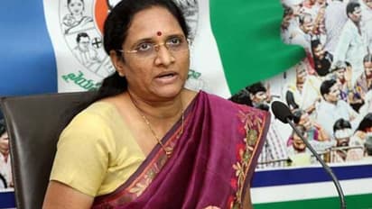 ‘‘ఐటెం’’ అంటారా... మహిళపై అసభ్య పోస్టులు పెడితే కఠిన చర్యలు : వాసిరెడ్డి పద్మ