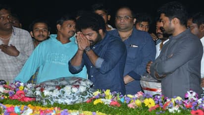 ఎన్టీఆర్ ఘాట్ లో జూనియర్ ఎన్టీఆర్ ఫ్లెక్సీల తొలగింపు...