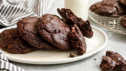 അടിപൊളി ചോക്ലേറ്റ് കുക്കീസ് തയ്യാറാക്കാം