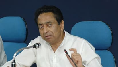 సీఎం సన్నిహితుల ఇళ్లపై ఐటీ అధికారుల దాడులు