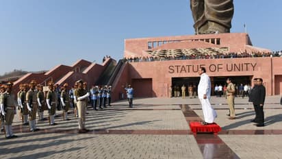 స్యాట్యూ ఆఫ్ యూనిటీ వద్ద వెంకయ్య (ఫొటోలు)