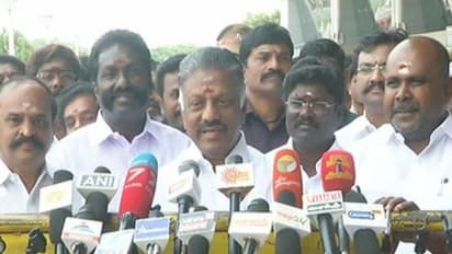 என் மகனுக்கு எல்லா தகுதியும் இருக்கு... உங்களுக்கு தான் இல்ல... ஓபிஎஸ் அதிரடி!