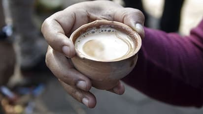 ಇನ್ನು ಏರ್ಪೋರ್ಟ್, ಮಾಲ್ಗಳಲ್ಲೂ ಮಣ್ಣಿನ ಕಪ್ನಲ್ಲಿ ಟೀ!