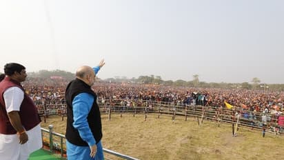 अमित शाह की बिगड़ी तबीयत, दिल्ली लौटे और बोले बंगाल में जारी रहेगी ममता के खिलाफ रैली