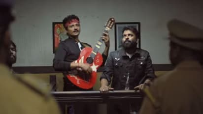 கம்யூனிஸ்ட் தலைவர் நல்லகண்ணுவுக்கும், அஜீத்துக்கும் இப்படியொரு தொடர்பா?...