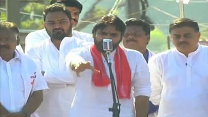 టీజీ వ్యాఖ్యల ఎఫెక్ట్: చంద్రబాబుపై పవన్ కల్యాణ్ ఫైర్