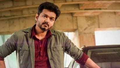 நடிகர் விஜய்யை பார்க்க குருவி போல் சேர்த்த தொகையை கொரோனா நிதிக்கு கொடுத்த 12 வயது சிறுவன்!