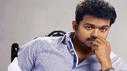 போஸ்டருக்கு பால் ஊற்றி திட்டு வாங்கிய தளபதி ரசிகர்கள் செய்த செயல்..! குவியும் பாராட்டு..!