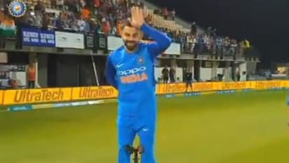 ಗೆಲುವಿನ ಬಳಿಕ ಧೋನಿ-ಕೊಹ್ಲಿ ಕ್ರೀಡಾಂಗಣದಲ್ಲಿ ಮಕ್ಕಳಾಟ-ವಿಡಿಯೋ ವೈರಲ್!