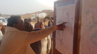 కొండపోచమ్మ రిజర్వాయర్ పనులను పరిశీలించిన పోచారం (ఫోటోలు)