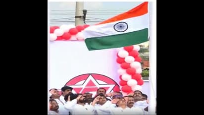 పవన్ కల్యాణ్ జెండా వందనం (ఫొటోలు)