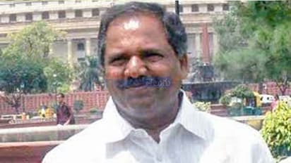 పరిటాల శ్రీరామ్ ఎంట్రీ: కొడుకు కోసం నిమ్మల కిష్టప్ప సైతం