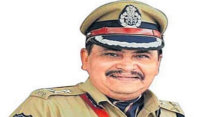 ప్రియాంక రెడ్డి హత్య ఎఫెక్ట్...వాహనం పాడైతే మాకు చెప్పండంటున్న పోలీసులు