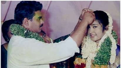 സ്ത്രീധന പീഡനത്തെ തുടർന്ന് യുവതി ആത്മഹ്യചെയ്ത കേസിൽ അധ്യാപകനും അമ്മയ്ക്കും ഒൻപത് വർഷം തടവ്