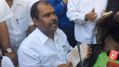 பக்கவாக ஸ்கெட்ச் போட்ட டிடிவி.. அமைச்சர் உதயகுமாருக்கு டஃப் கொடுக்க கெத்தான கட்சியை களமிறக்கிய அமமுக..!