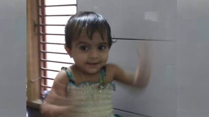 കളിക്കുന്നതിനിടെ ബാറ്ററി വിഴുങ്ങി, വീട്ടുകാര് അറിഞ്ഞത് രണ്ട് ദിവസം കഴിഞ്ഞ്; രണ്ട് വയസുകാരിക്ക് ദാരുണാന്ത്യം