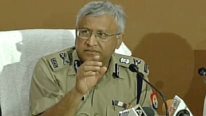 सीबीआई चीफ नहीं बने तो आईपीएस जावीद अहमद ने खेला मुस्लिम कार्ड, कहा ‘एम’ हैं इसलिए सरकार ने नहीं बनाया चीफ