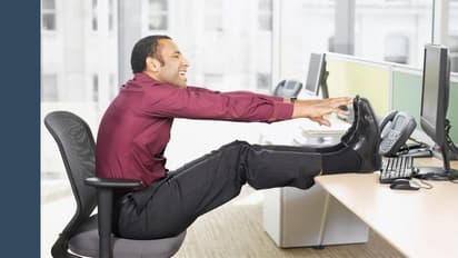 পায়ের তলায় সারাক্ষণ ব্যাথা? কষ্ট কমাতে মেনে চলুন ছোট্ট টোটকাগুলো