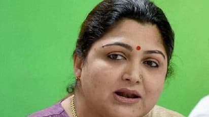 தமிழகத்தில் தாமரை மலர்ந்தே தீரும்... தமிழிசை பாணியில் பேசத் தொடங்கிய குஷ்பு..!