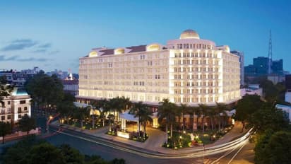 ఫైవ్ స్టార్ హోటల్ పార్క్ హయత్ కి...జీహెచ్ఎంసీ షాక్