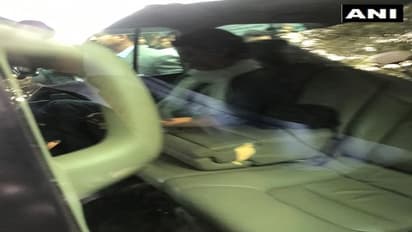 ಗಂಡನನ್ನು ಇಡಿ ಕಚೇರಿಗೆ ಡ್ರಾಪ್ ಕೊಟ್ಟ ಪ್ರಿಯಾಂಕಾ ಗಾಂಧಿ!