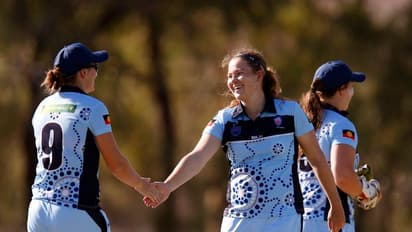 10 ಮಂದಿ ಡಕೌಟ್‌ - ತಂಡ 10ಕ್ಕೆ ಆಲೌಟ್‌!