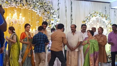 பயங்கர தடபுடலாக நடந்த சௌந்தர்யாவின் திருமண வரவேற்பு... புகைப்படங்கள்