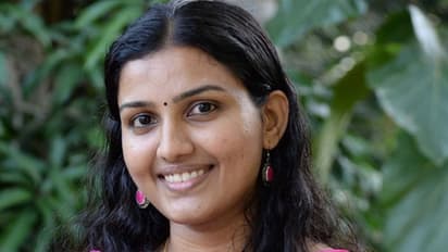 നിർത്തിവെക്കൽ നോട്ടീസ് നൽകിയിട്ടും പണിതുടർന്നു; പഞ്ചായത്ത് സെക്രട്ടറിക്കെതിരെ ദേവികുളം സബ് കളക്ടർ