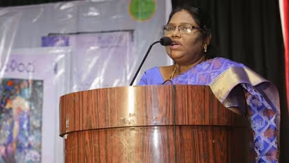 ప్రముఖ దళిత కవయిత్రి పుట్ల హేమలత కన్నుమూత