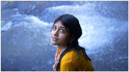 ஹிந்தியில் ரீமேக் செய்யப்படும் 'அருவி'! அதிதி கதாபாத்திரத்தில் நடிக்க உள்ளது இதுவரா?