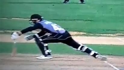 വിക്കറ്റിന് പിന്നില് വീണ്ടും മിന്നലായി ധോണി- വീഡിയോ