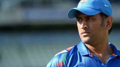 ಸಲ್ಯೂಟ್: ಪಂದ್ಯ ಸೋತರೂ ಭಾರತೀಯರ ಹೃದಯ ಗೆದ್ದ ಧೋನಿ..!